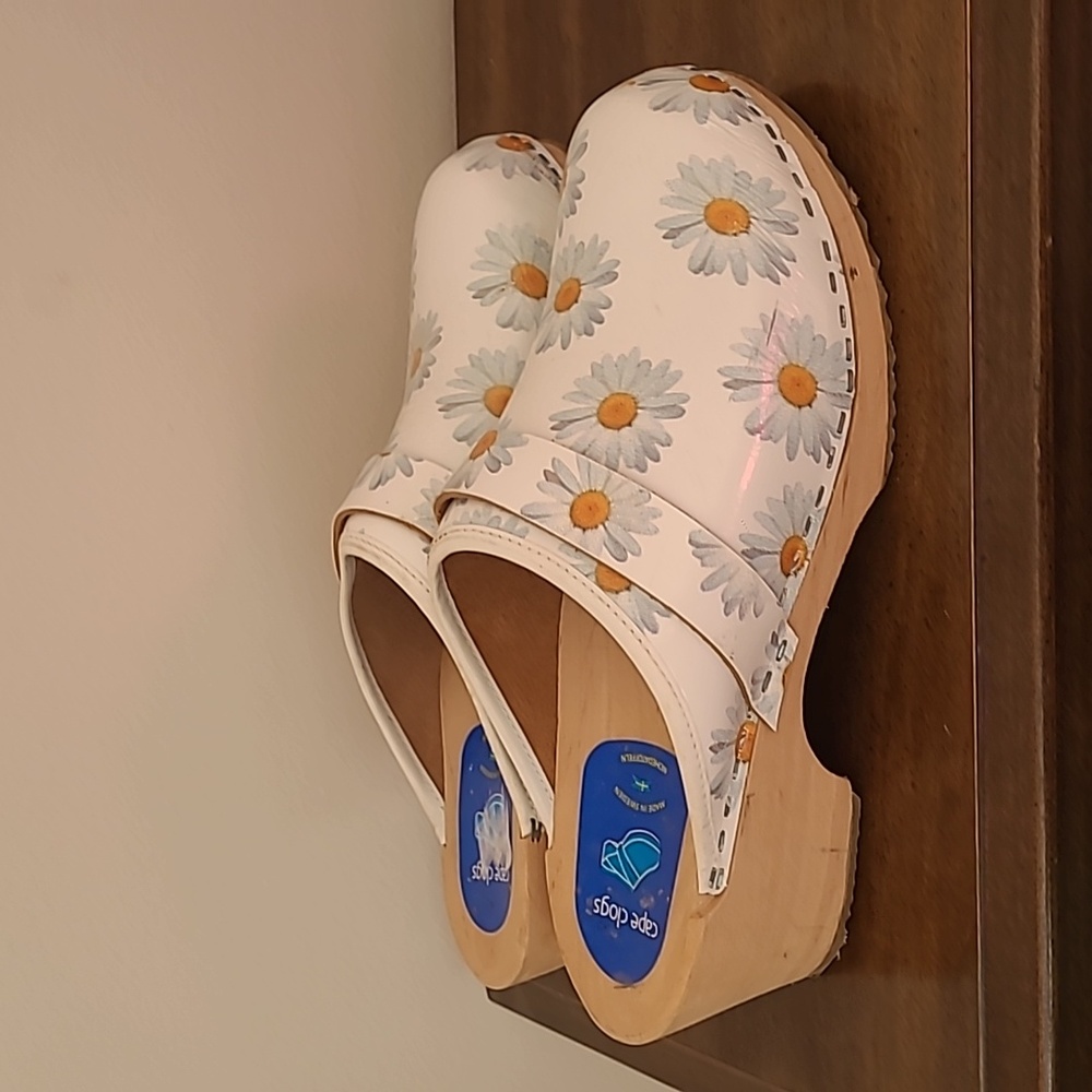 Cape Clogs Daisy On White Size 37